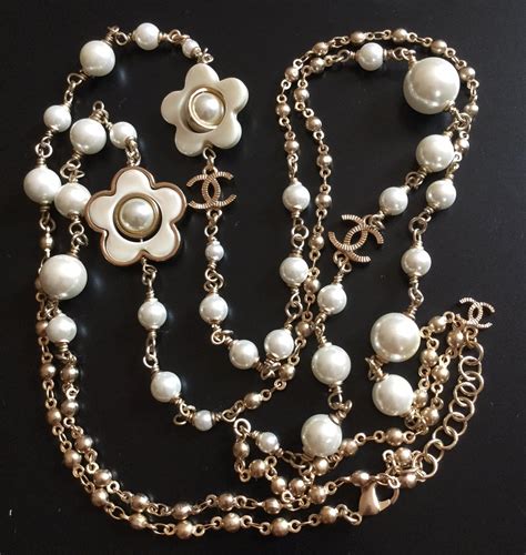 chanel inspired necklace pearl and gold